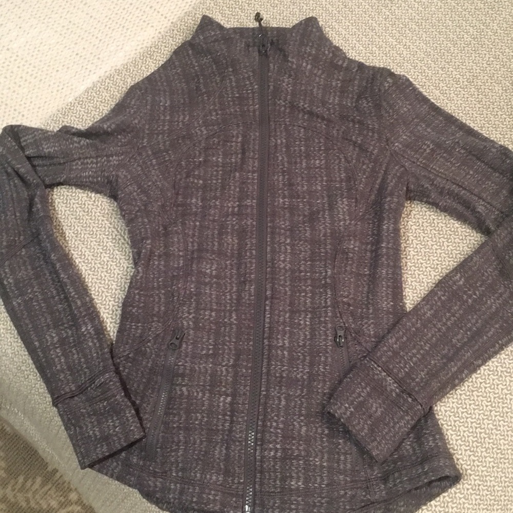 Zip up lulu